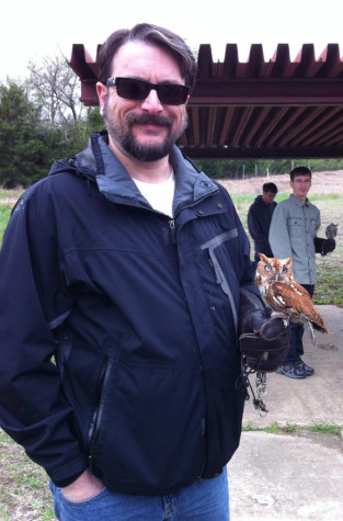 Art Teacher, Jeff Seidel, spends some of his free time volunteering at Blackland Prairie Raptor Center.